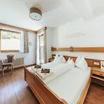 酒店 Regitnig - 4 Sterne Und 魏森湖