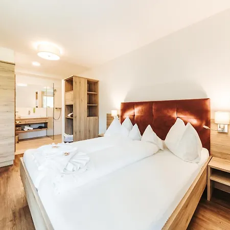 Regitnig - 4 Sterne Und 4* Weissensee