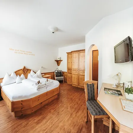 Regitnig - 4 Sterne Und 4*