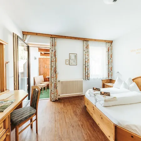 Regitnig - 4 Sterne Und Weissensee