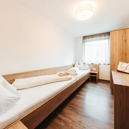 Regitnig - 4 Sterne Und 4* Weissensee